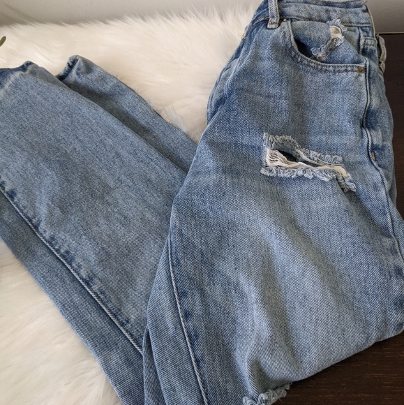PacSun Denim - PACSUN MOM JEAN STRAIGHT LEG RIPPED DISTRESSED SZ 24